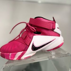 LeBron Soilder 9 Think Pink